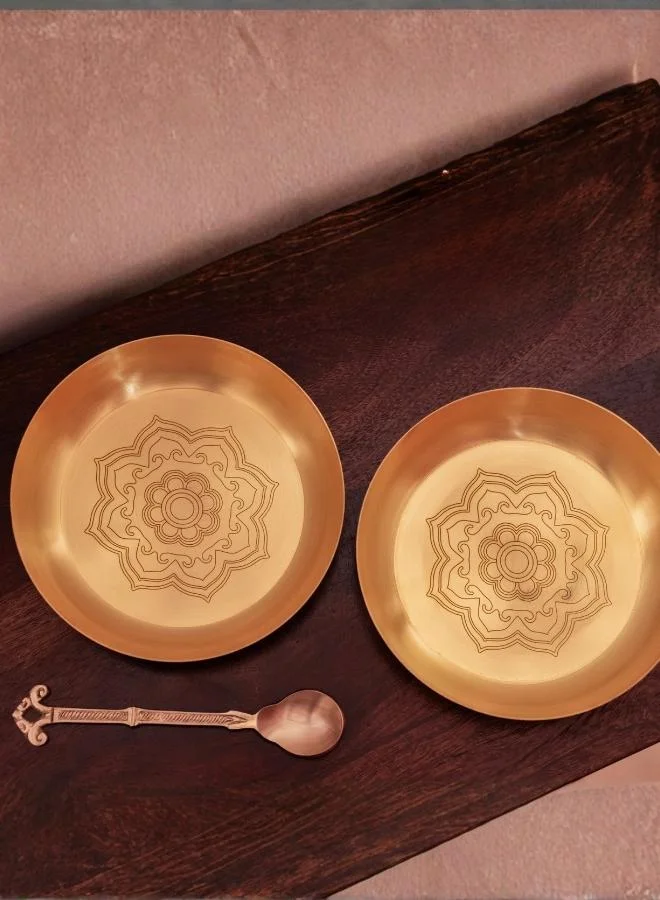 كازا كيسيرا طبق نحاسي محفور من كاسا كيسيرا مع ملعقة متطابقة - أواني تقديم ملكية أنيقة للمنزل والطاولة والهدايا